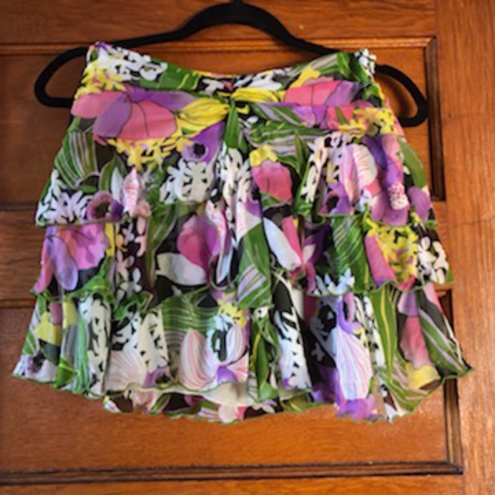 Anna Paul 100% Silk Flowered Mini Ruffled Skirt Size Small